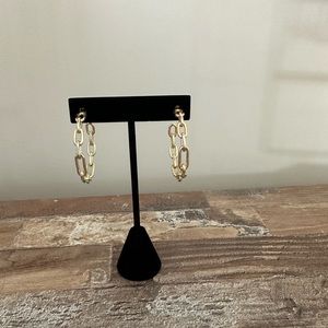 Kendra Scott hoop earrings, yellow tone with pouch